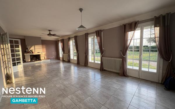 Maison à vendre Montauban (82) 5 chambres, double garage, piscine et cadre verdoyant