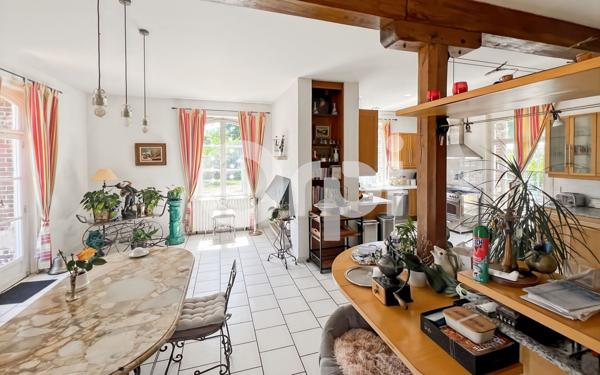 Maison à vendre    10 pièces •  Évreux