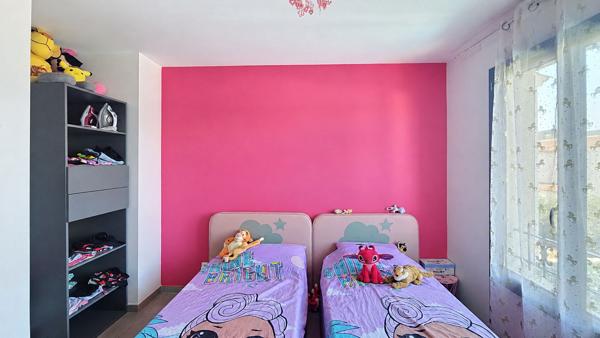 Maison T4 récente avec garage et piscine à Saint-Maximin-la-Sainte-Baume