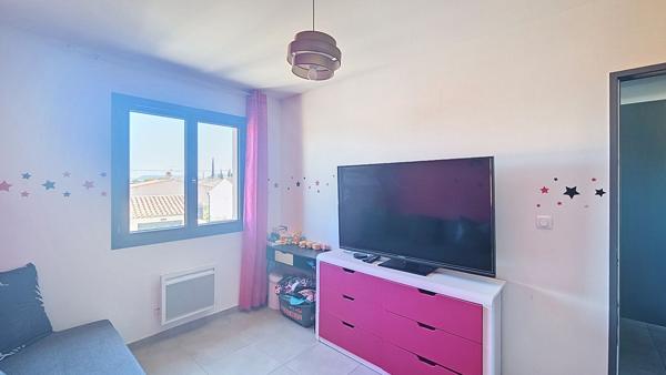 Maison T4 récente avec garage et piscine à Saint-Maximin-la-Sainte-Baume