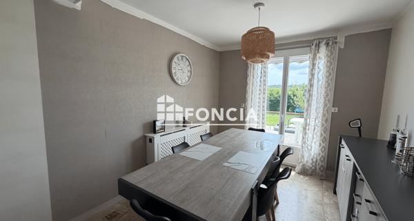 À vendre Maison 5 pièces 96 m² - Villeneuve-saint-germain 02200
