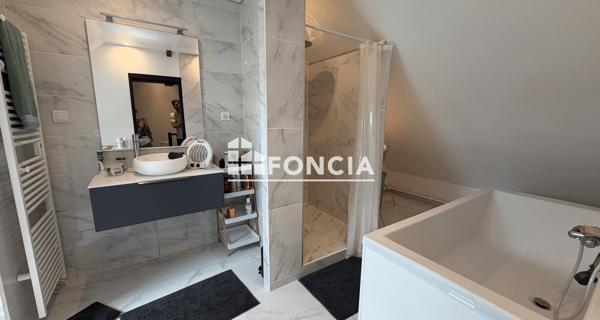 À vendre Maison 5 pièces 96 m² - Villeneuve-saint-germain 02200