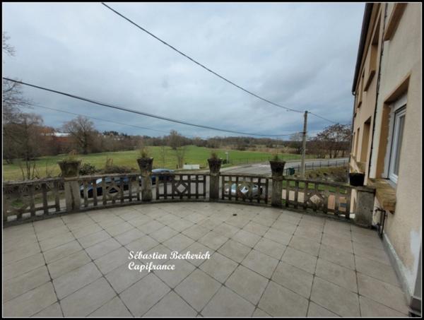 Dpt Moselle (57), à vendre SARRALBE maison P6 + Studio ou local