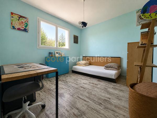 Vente
                Maison89,76 m² - 5 Pièces -
                    L AIGUILLON LA PRESQU ILE (85460)