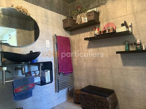 Vente
                Maison89,76 m² - 5 Pièces -
                    L AIGUILLON LA PRESQU ILE (85460)