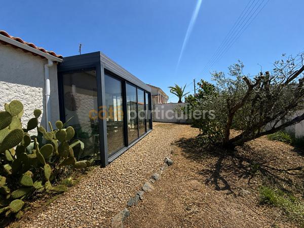 Vente
                Maison89,76 m² - 5 Pièces -
                    L AIGUILLON LA PRESQU ILE (85460)