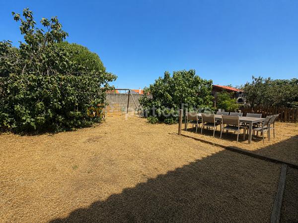 Vente
                Maison89,76 m² - 5 Pièces -
                    L AIGUILLON LA PRESQU ILE (85460)