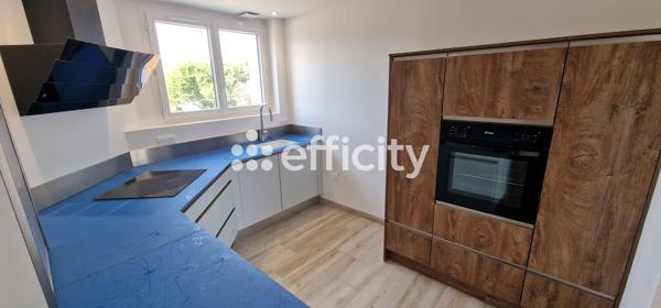 Appartement
         3 pièces
        - 58 m² 225 000 € *