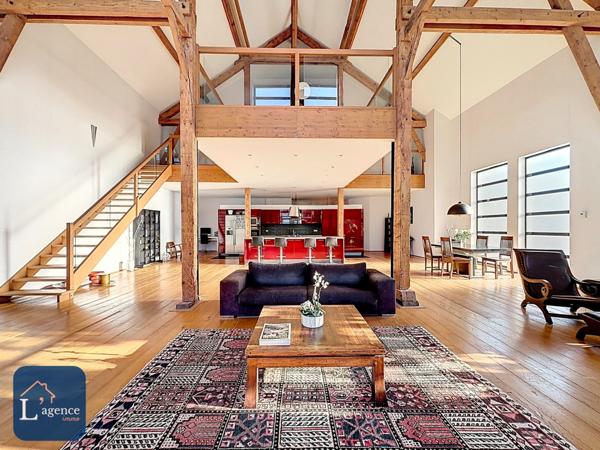 Grange rénovée d'exception T9 Thoiry 01710