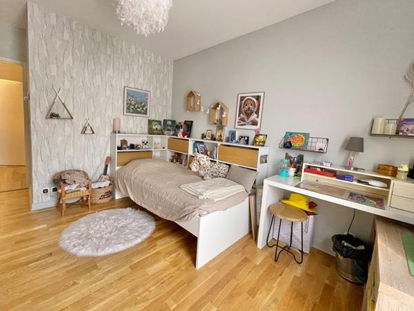 Appartement Angers Ney-Saint Serge 106m3 + terrasse - 3 chambres, garage Angers