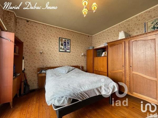 Maison 3 pièces de 100 m² à Étaules (17750)