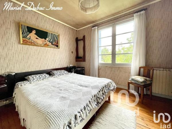 Maison 3 pièces de 100 m² à Étaules (17750)