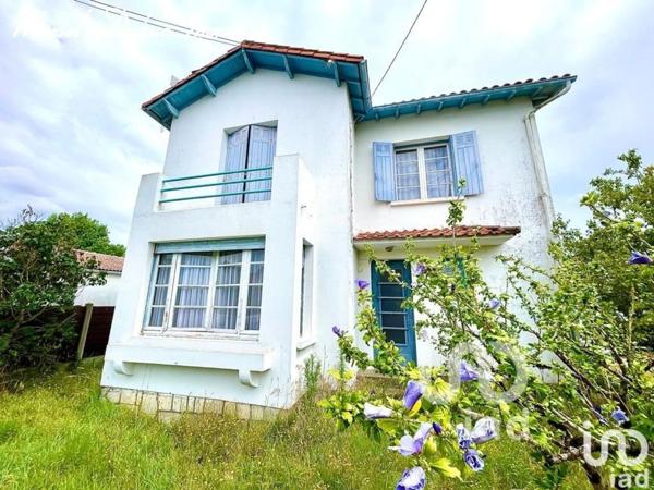 Maison 3 pièces de 100 m² à Étaules (17750)