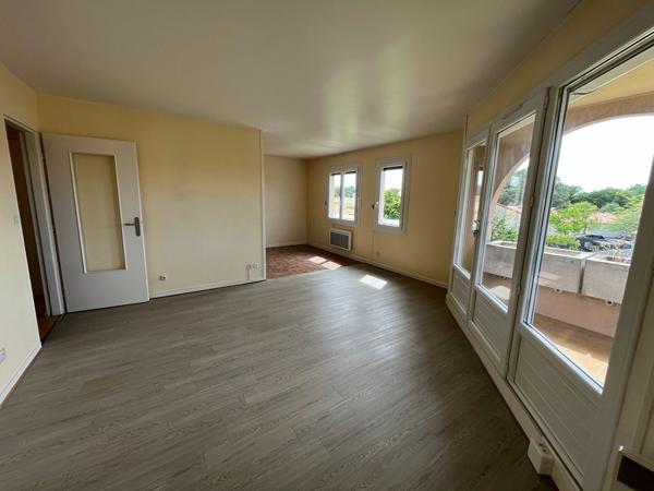 BEAULIEU - Proximité des facultés Type 2 de 52 m²