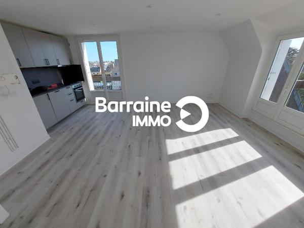 Location appartement à Saint-Pol-de-Léon, 3 pièces 88.85m²