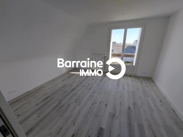 Location appartement à Saint-Pol-de-Léon, 3 pièces 88.85m²