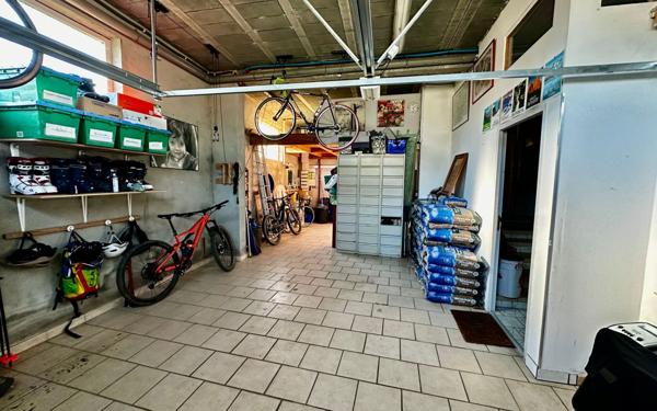 Maison à vendre    6 pièces •  Bordères-sur-l'Échez