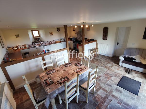 Maison 9 pièces - 269 m²