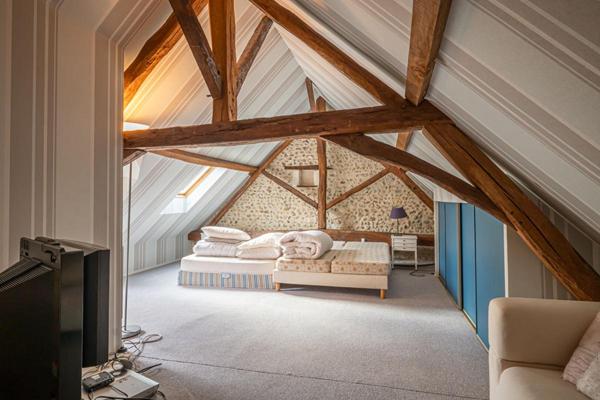 Maison JUPILLES 6 pièce(s) 117 m2 entre le MANS (72) et TOURS (37)