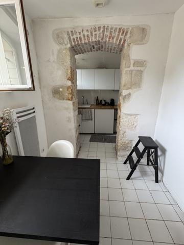 Biarritz (64200) APPARTEMENT T2 SAINT CHARLES DANS BATISSE HISTORIQUE