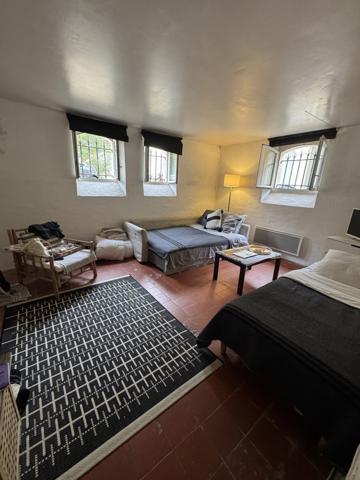 Biarritz (64200) APPARTEMENT T2 SAINT CHARLES DANS BATISSE HISTORIQUE