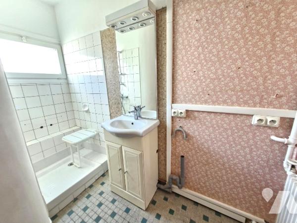 A SAISIR OLIVET : quartier calme proche centre ville maison de plein pied environ 60m² habitable