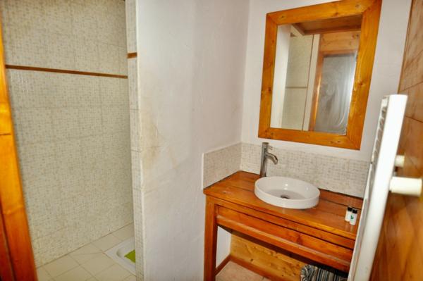 Dpt Alpes Maritimes (06), à vendre Breil sur ROYA Maison 7 pièces sur 1312 m² de terrain belle dégagée sur montagnes