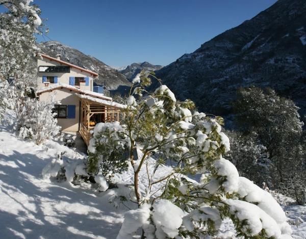 Dpt Alpes Maritimes (06), à vendre Breil sur ROYA Maison 7 pièces sur 1312 m² de terrain belle dégagée sur montagnes