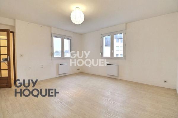 Bernay, centre-ville, tout à pied, commerces, Gare