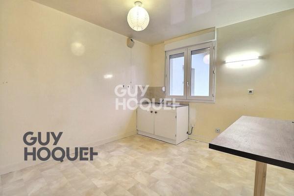 Bernay, centre-ville, tout à pied, commerces, Gare