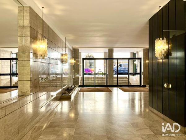 Location parking 11 m² Paris 7