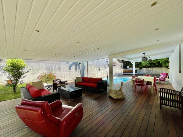 Villa 7 pièces – Piscine, garage, terrain 914 m² – Ravine des Cabris (Saint-Pierre)