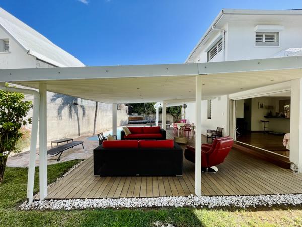 Villa 7 pièces – Piscine, garage, terrain 914 m² – Ravine des Cabris (Saint-Pierre)