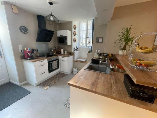 Maison à vendre à Lassay-les-Châteaux en Mayenne (53110), ref : 590