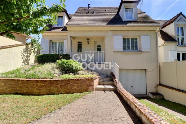 Maison Ste Genevieve Des Bois 5 pièce(s) 107M2