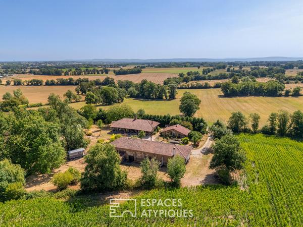 Corps de ferme de 290 m² avec dépendances à Saint-Etienne-sur-Reyssouze