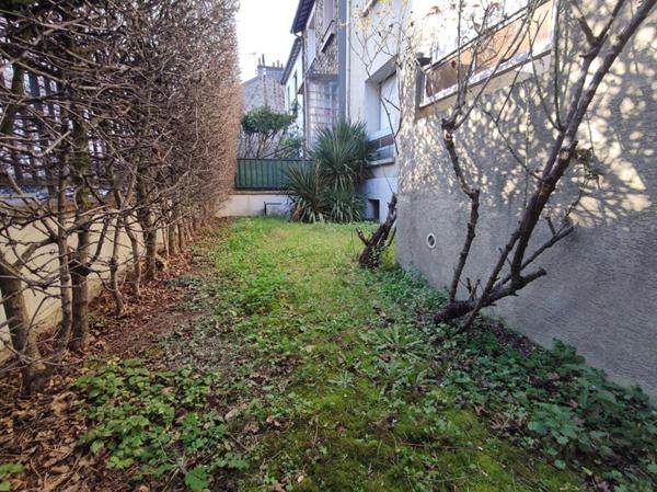 Appartement F2 37 m2 TBE, RDC avec jardin de 55m2