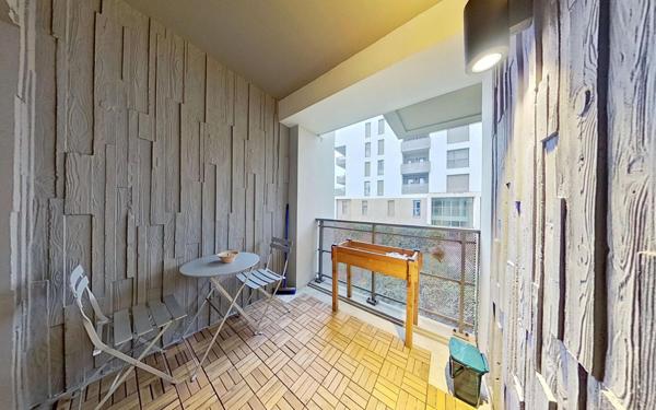 Appartement à louer    2 pièces • 47,20 m2 Bordeaux