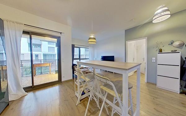 Appartement à louer    2 pièces • 47,20 m2 Bordeaux