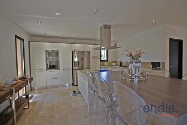 Lorgues, Magnifique Villa de 150m2, 3 chambres, piscine