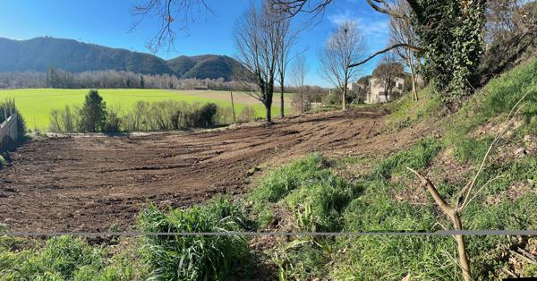 Terrain constructible à Saint-Pancrace