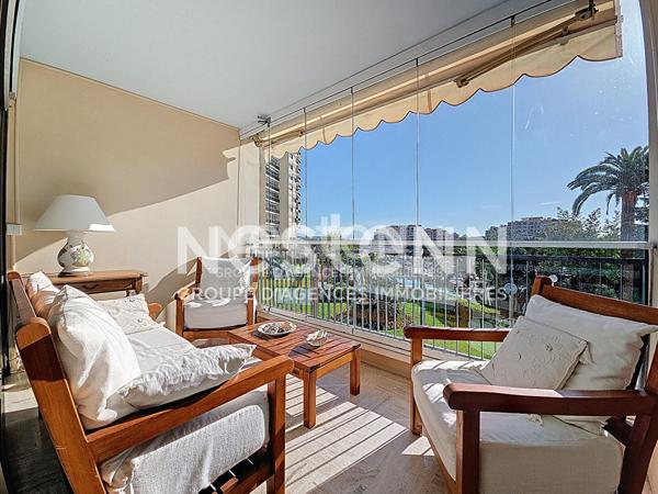 MANDELIEU : 4P TRAVERSANT AU CALME