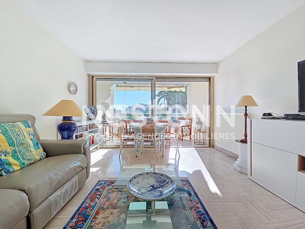 MANDELIEU : 4P TRAVERSANT AU CALME