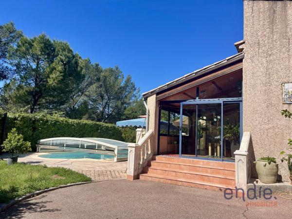 DRAGUIGNAN VILLA T4 PISCINE CARPORT