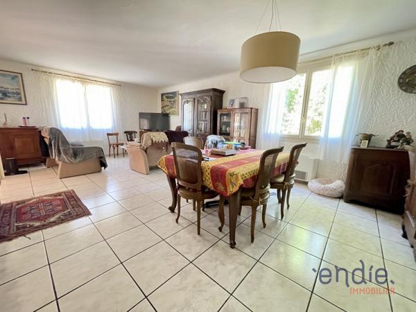 DRAGUIGNAN VILLA T4 PISCINE CARPORT