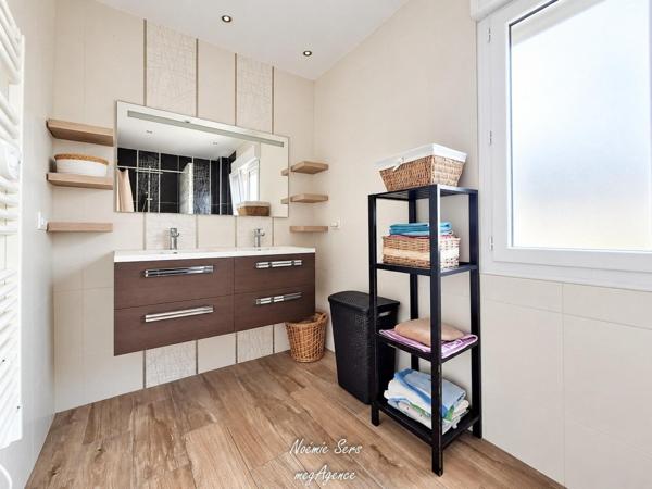 Maison à CHOLET, 49300 - 5 pièces 84m²