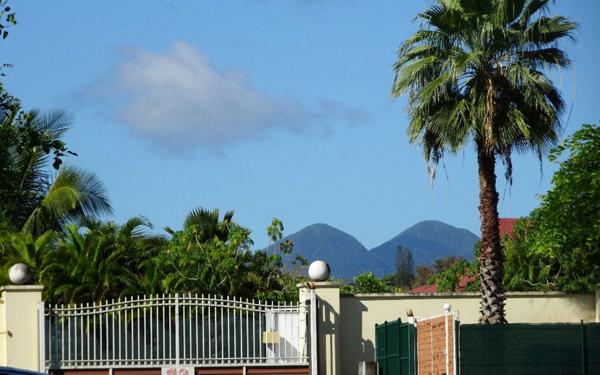 Appartement à vendre    4 pièces • 76,19 m2 Petit-Bourg