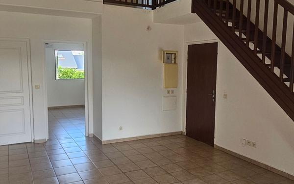 Appartement à vendre    4 pièces • 76,19 m2 Petit-Bourg