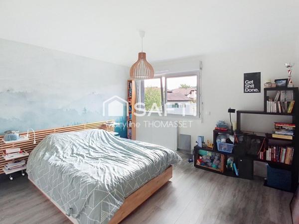 duplex en rez de jardin, avec 3 chambres