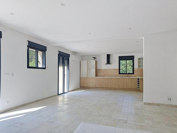 Villa 6 pièces 160m² double garage proche Provins